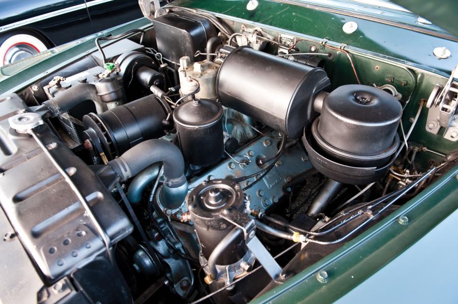  Lincoln Cosmopolitan Convertible 1951 года  (фото 36 из 39)